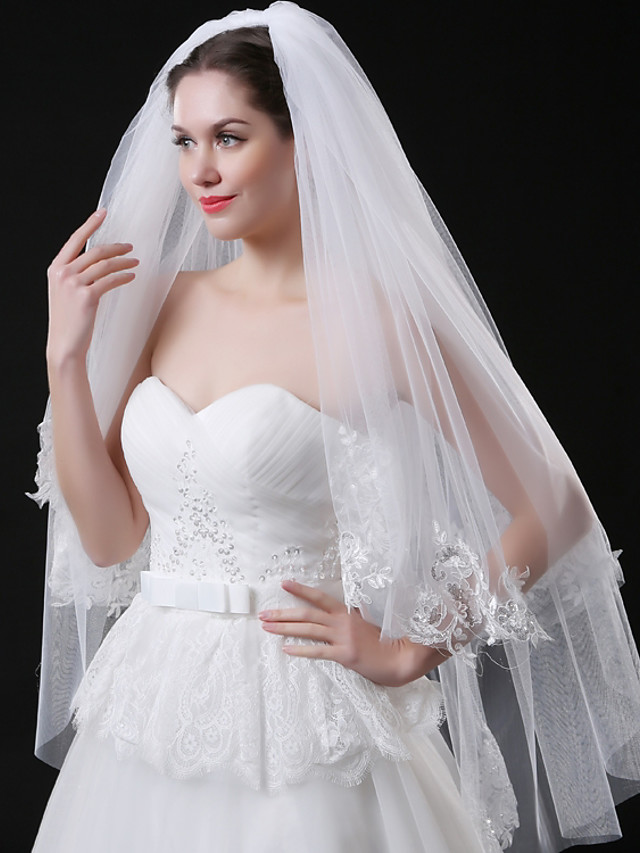 Modern wedding veils Idea
