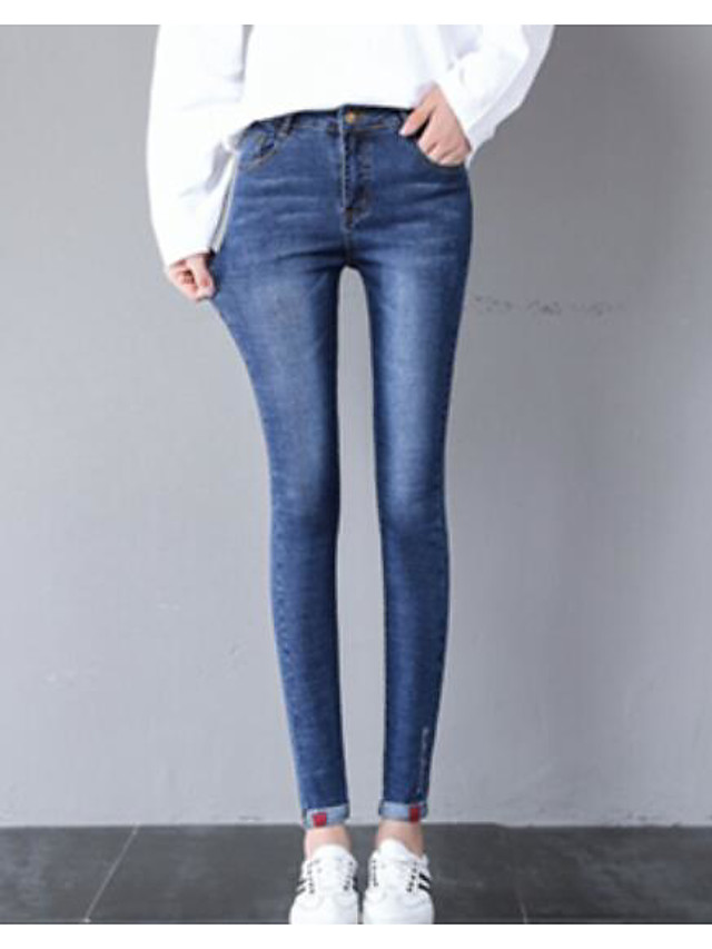 Купить тонкие джинсы женские. Джинсы скинни тонкие. Тонкие джинсовые брюки. Облегающие тонкие джинсы синие. Брюки из тонкой джинсы женские.