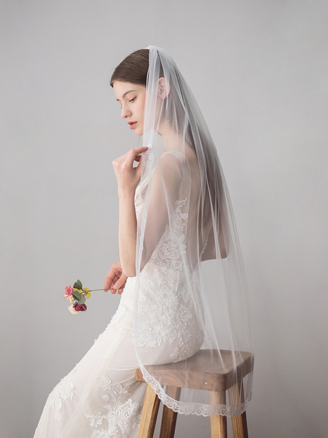 vintage veil wedding