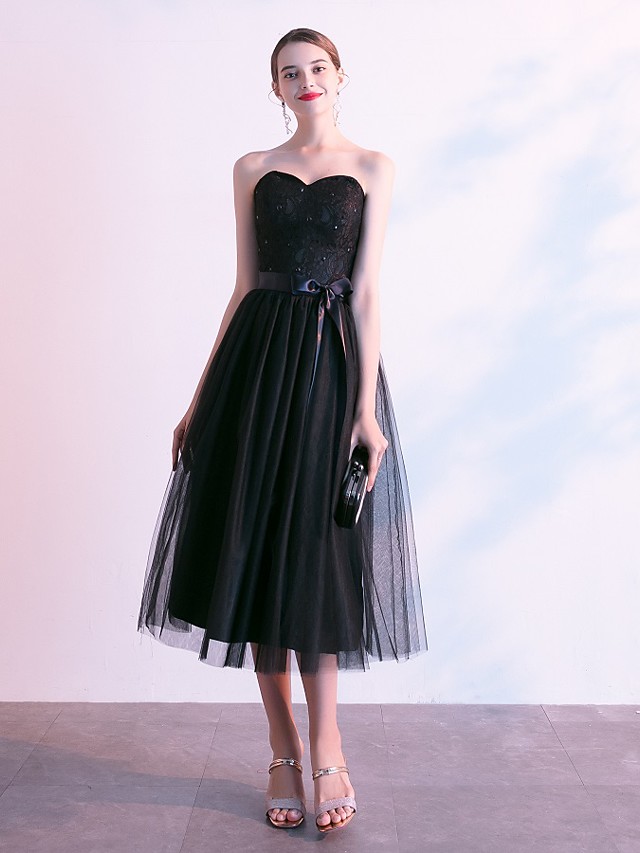 little black dress sweetheart neckline