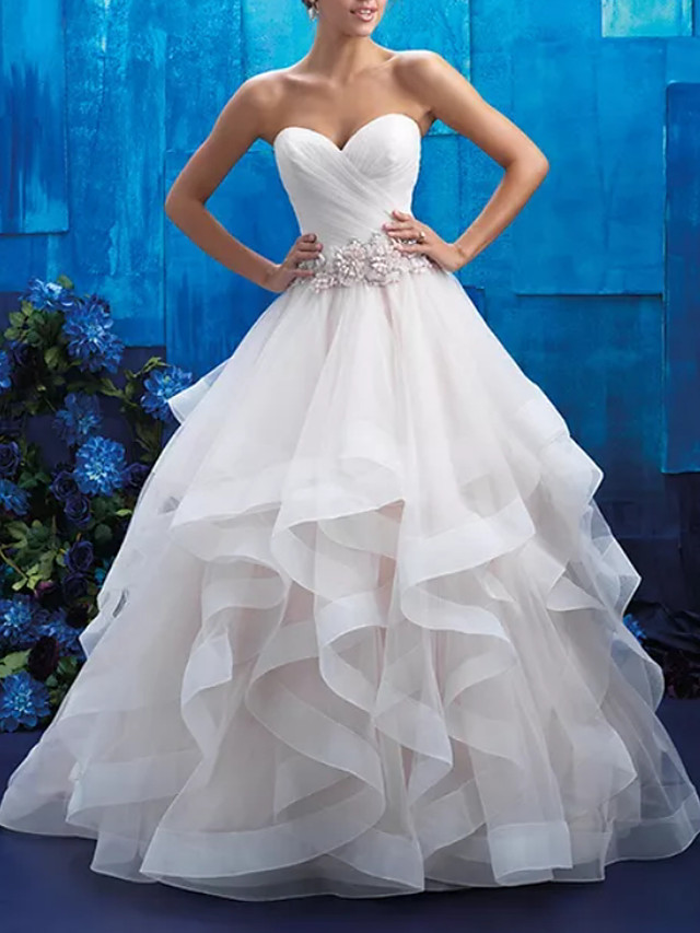 Свадебное платье с одной лямкой