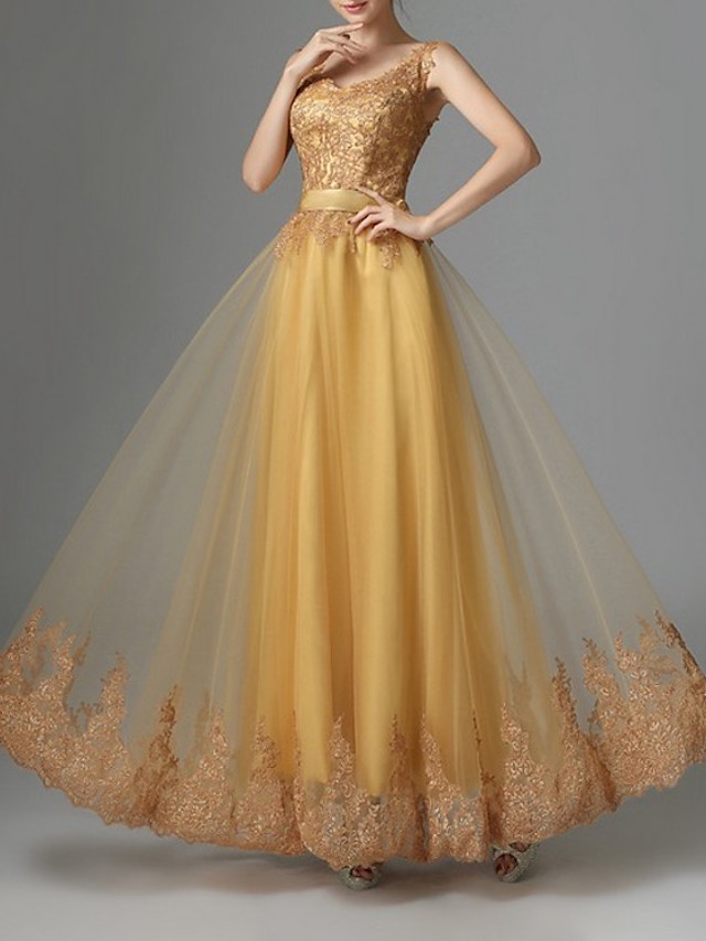 Платье золотое кружево