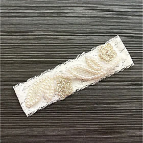 Lace Classic Jewelry / Vintage Style Wedding Garter With Rhinestone / Pearl Garters Wedding / Party  Evening