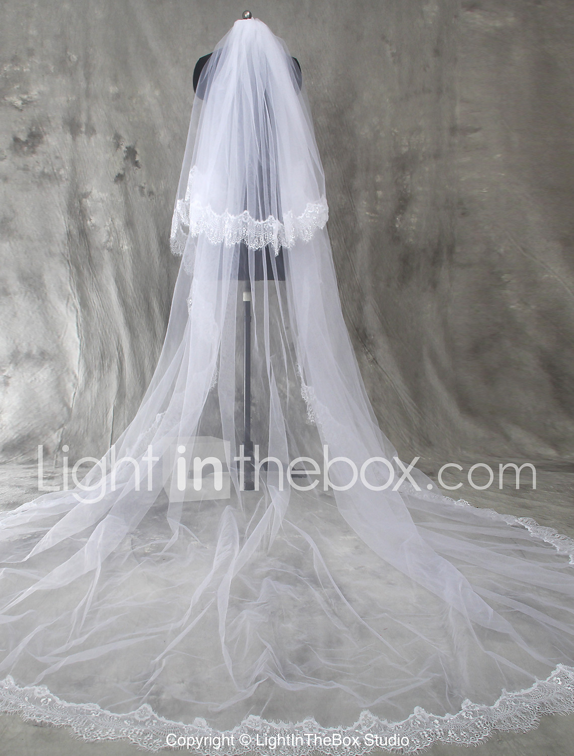 lace cathedral veil with blusher